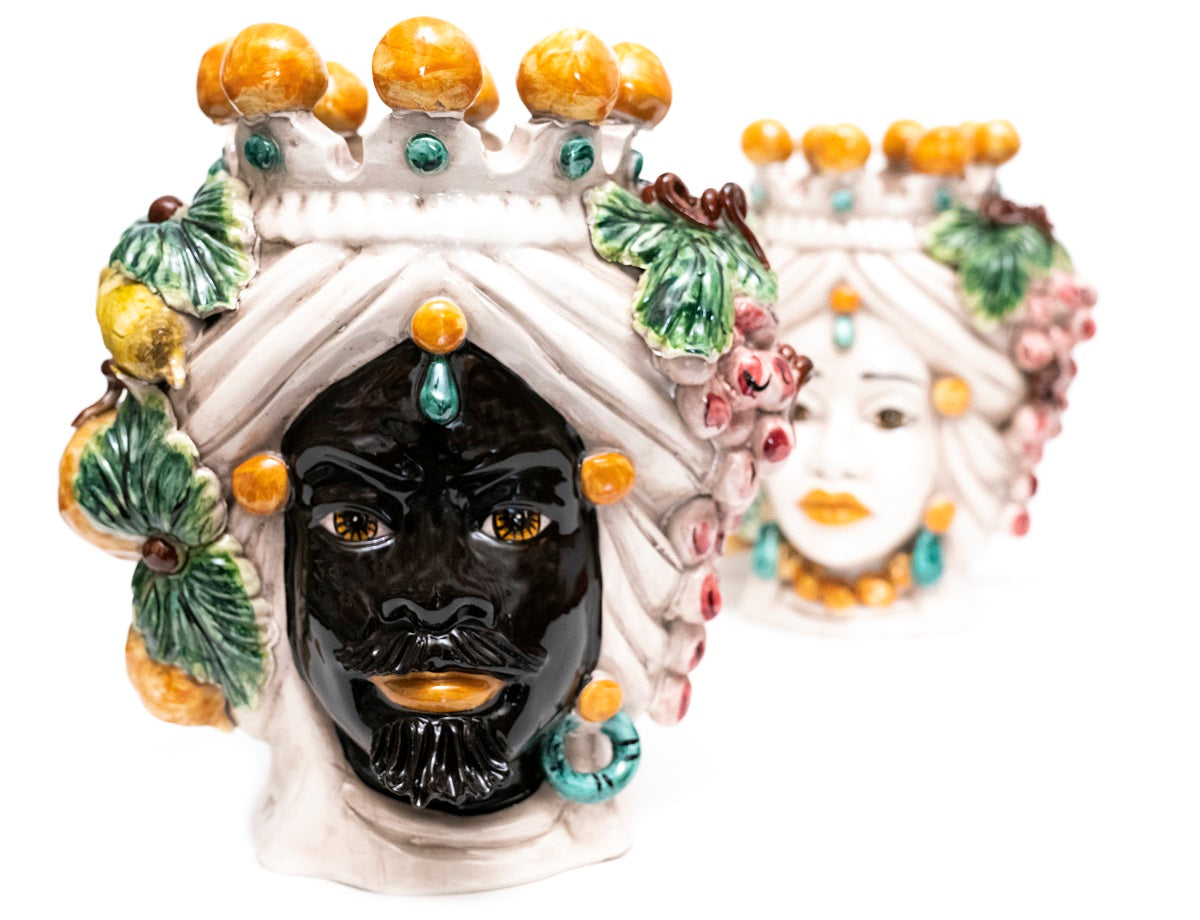 Coppia teste di moro in ceramica siciliana di Caltagirone h30cm art. uva