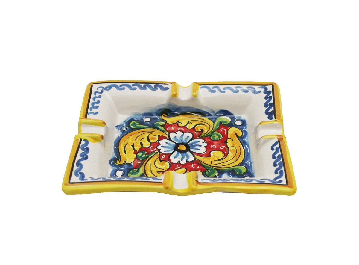 Portacenere in ceramica decorata a mano da ceramisti siciliani fiore rosso art 27