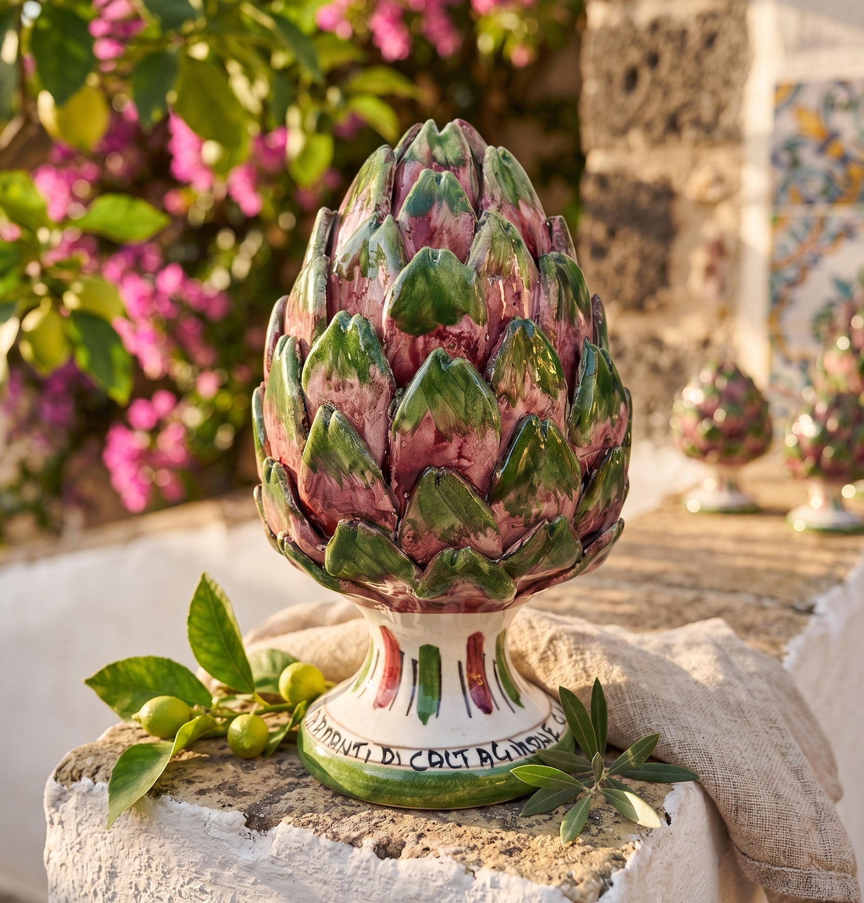 Sicilian ceramic artichoke from Caltagirone hand-decorated red H16
