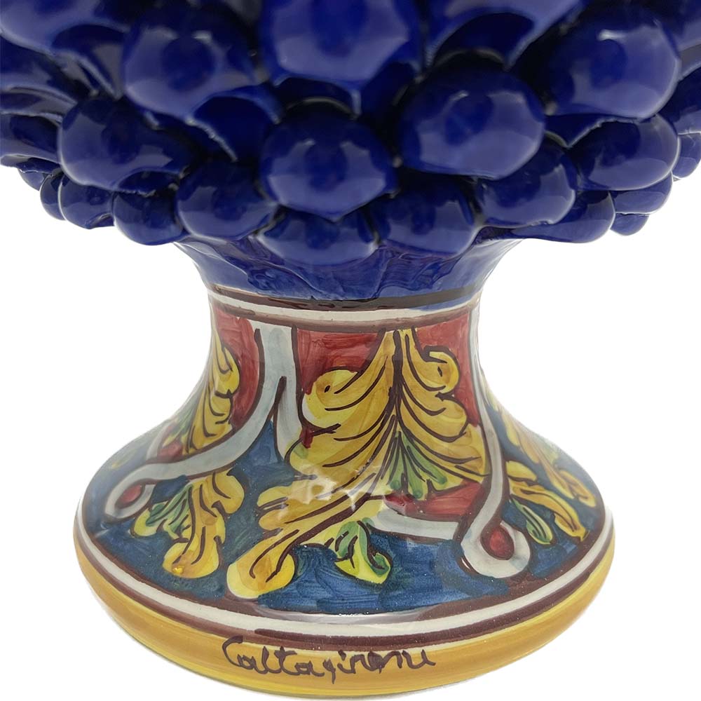 Pigna decorativa in ceramica di Caltagirone dipinta e decorata a mano blu H 30 cm