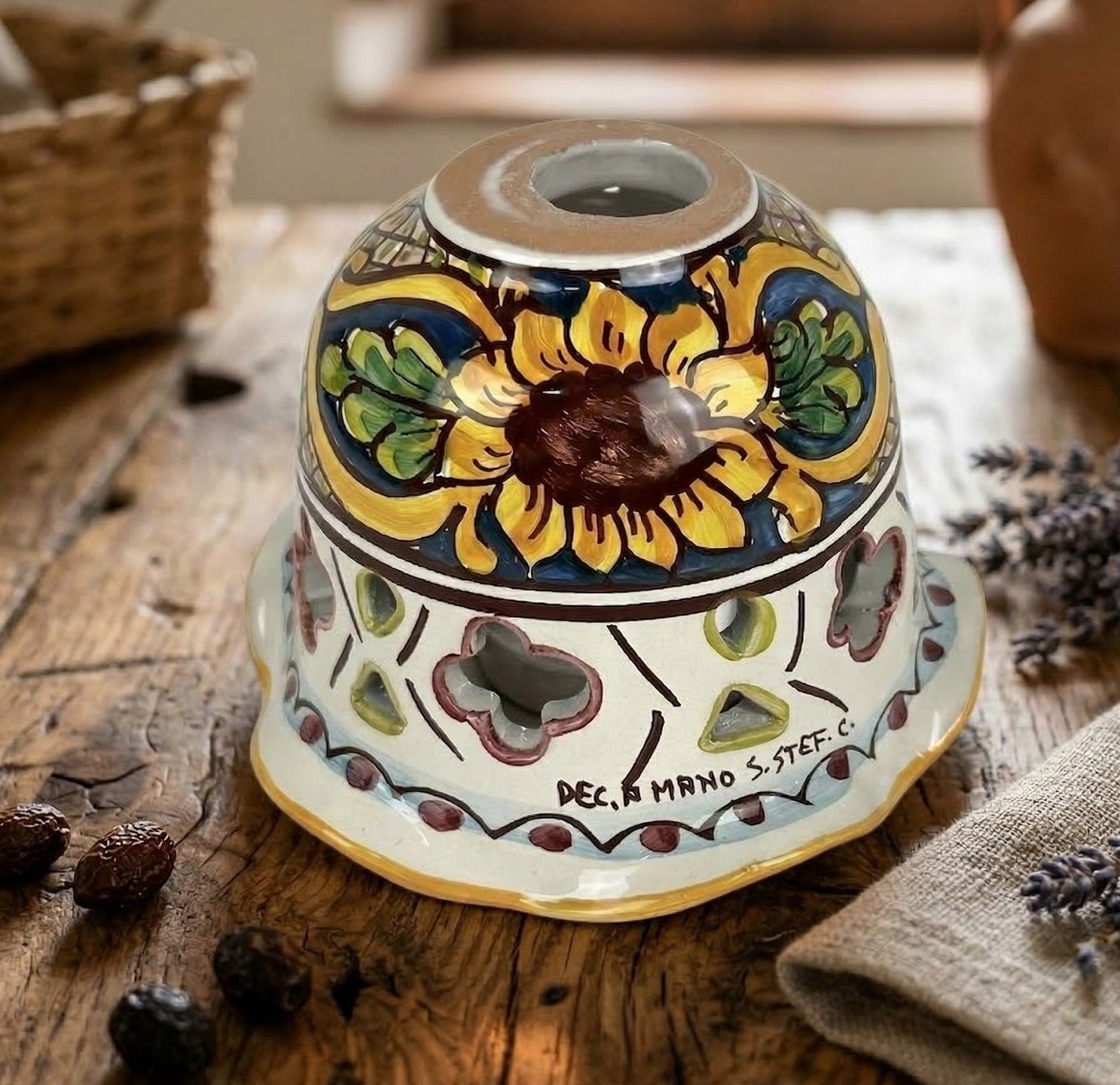 Coppa in ceramica per lampadario applique plafoniera decorata realizzata e firmato a mano art. candida