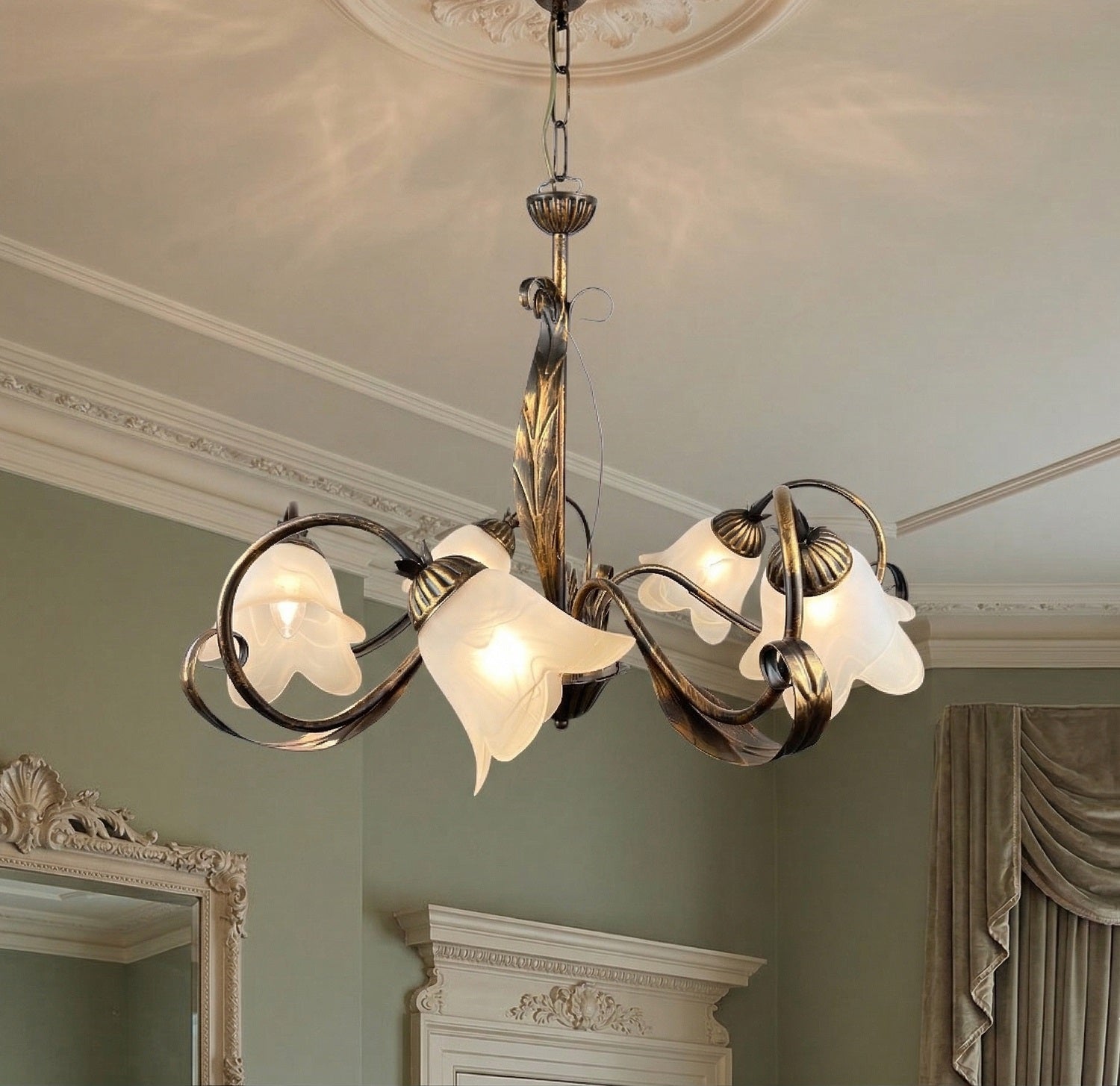 Lampadario a 5 luci classico in ferro battuto e vetro realizzato e decorato artigianalmente coll. ralph