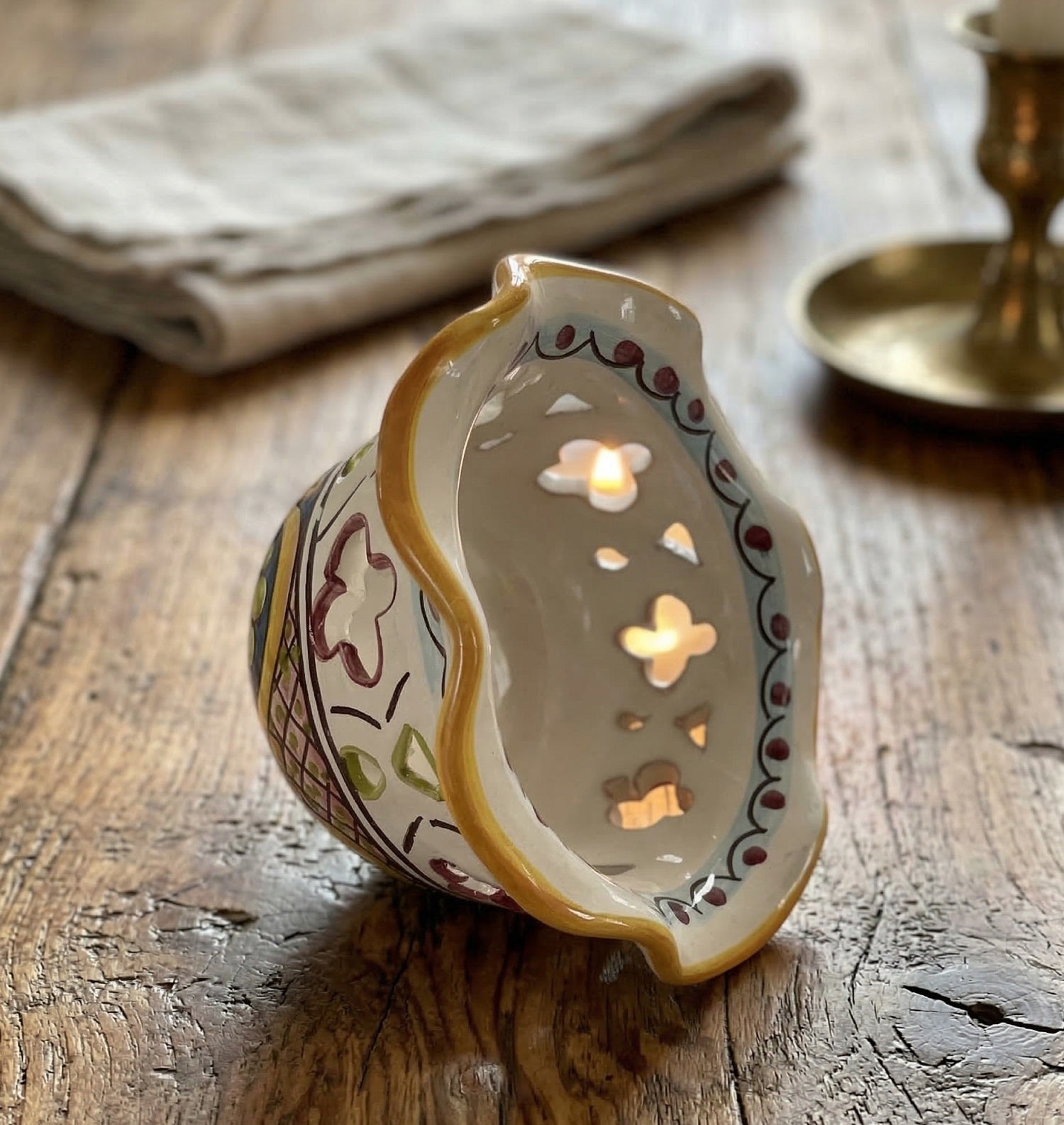 Coppa in ceramica per lampadario applique plafoniera decorata realizzata e firmato a mano art. candida