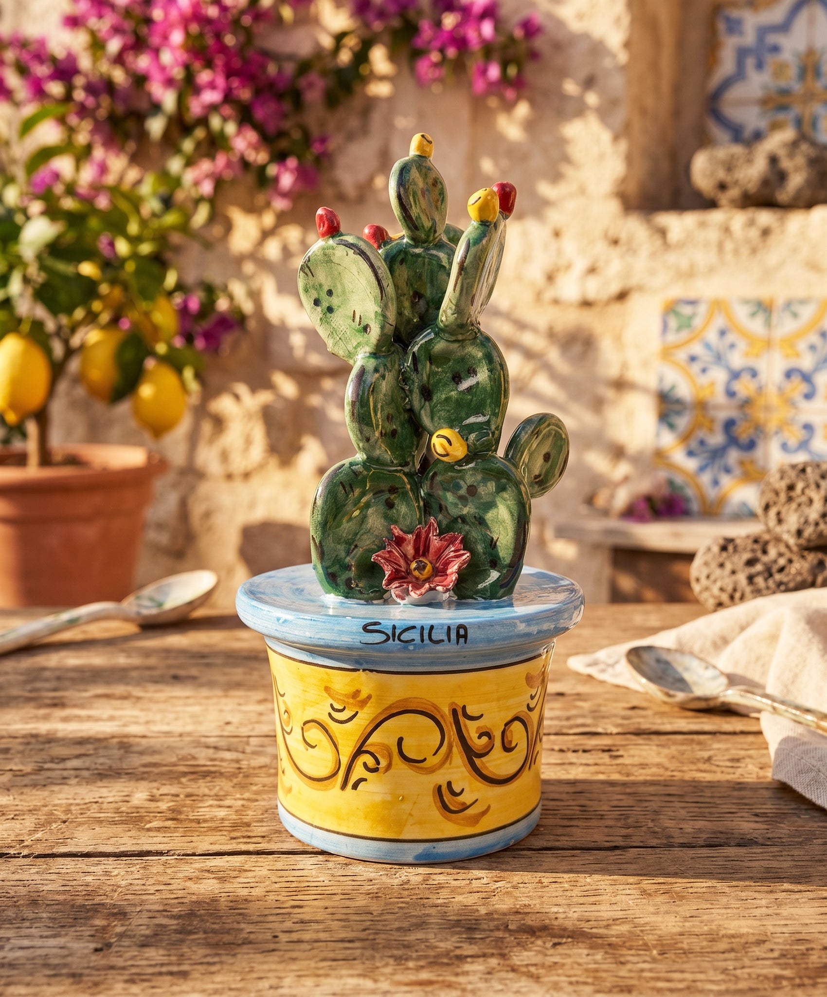 Vasetto piantina ficodindia in ceramica di Caltagirone realizzato a mano art. azzurro