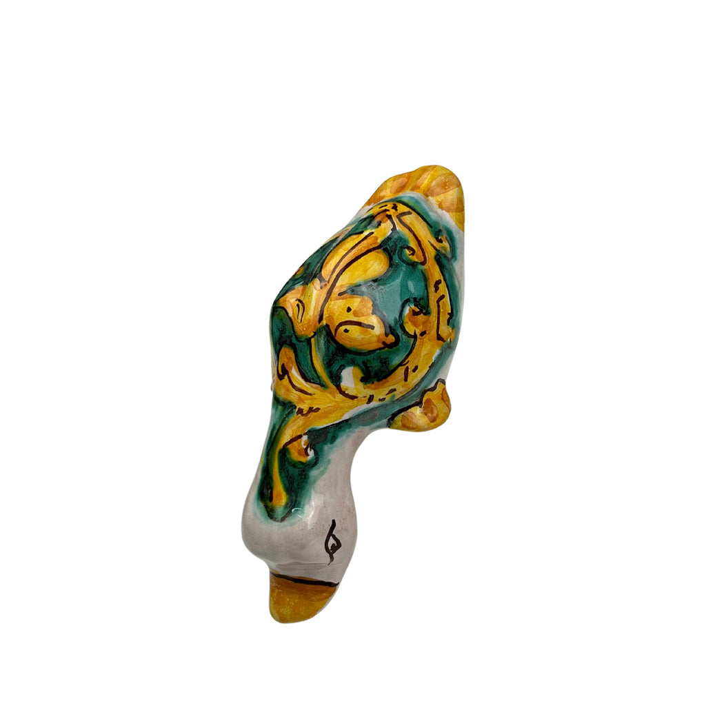 Papera in ceramica siciliana di santo stefano di camastra realizzata e decorata totalmente a mano art. gianluca