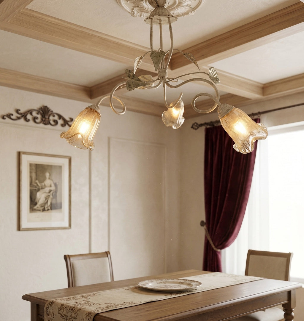 Lampadario a 3 luci classico in ferro battuto e vetro realizzato e decorato artigianalmente coll. steven