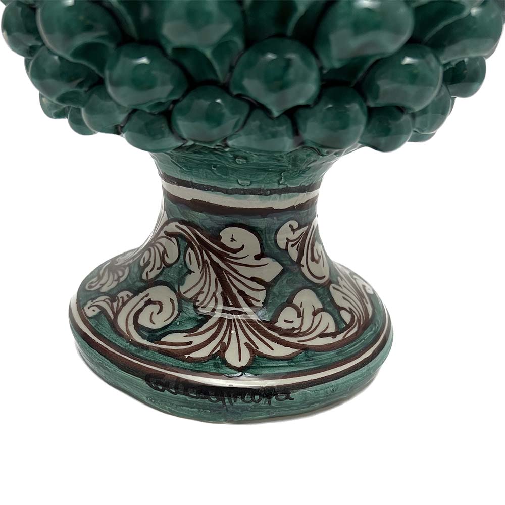 Pigna decorativa in ceramica di Caltagirone dipinta e decorata a mano verde H 25 cm