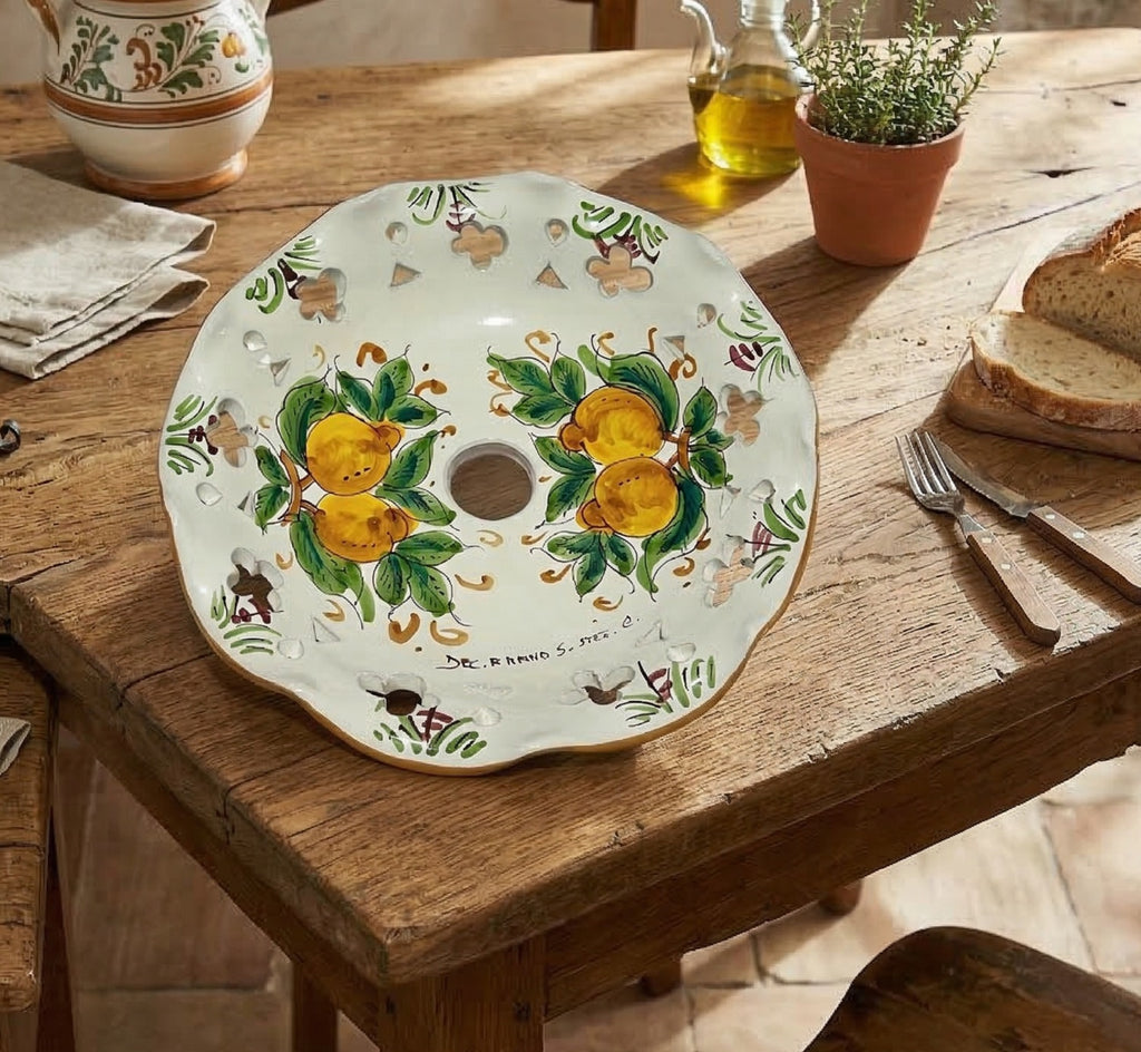 Piatto in ceramica per lampadario decorato realizzato e firmato a mano sospensione art. limoni