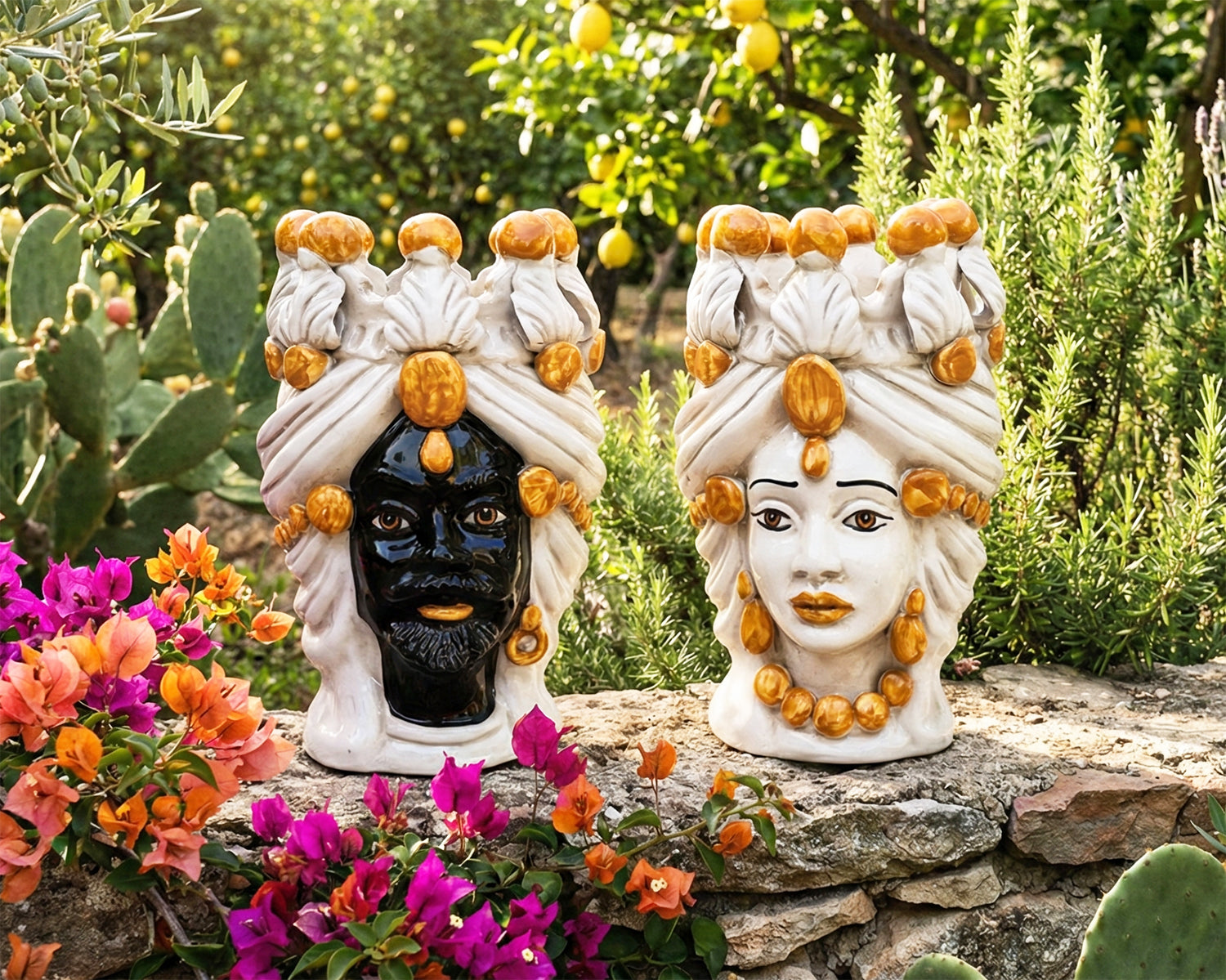 Pair of Sicilian ceramic Moor's heads from Caltagirone h20cm art. orange 