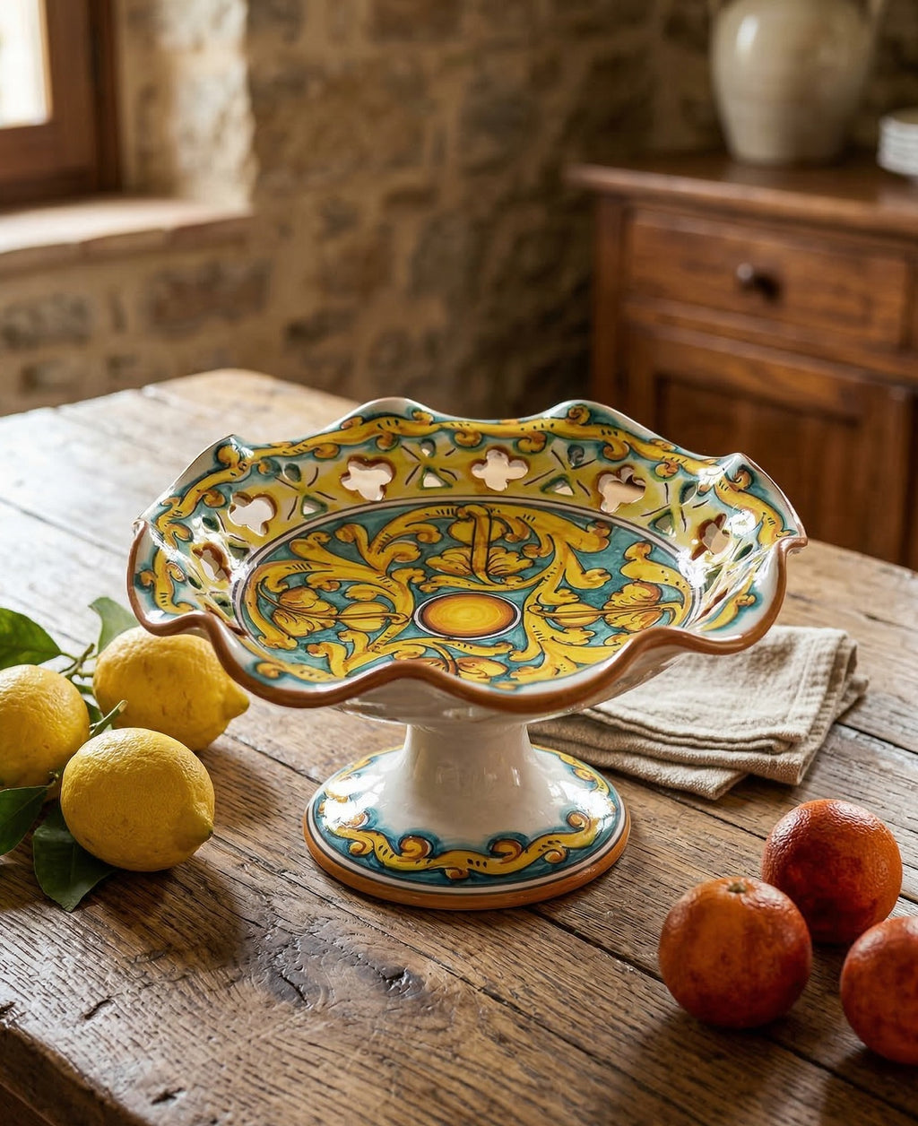 Centrotavola alzata media in ceramica decorata a mano da ceramisti siciliani gianluca art 4