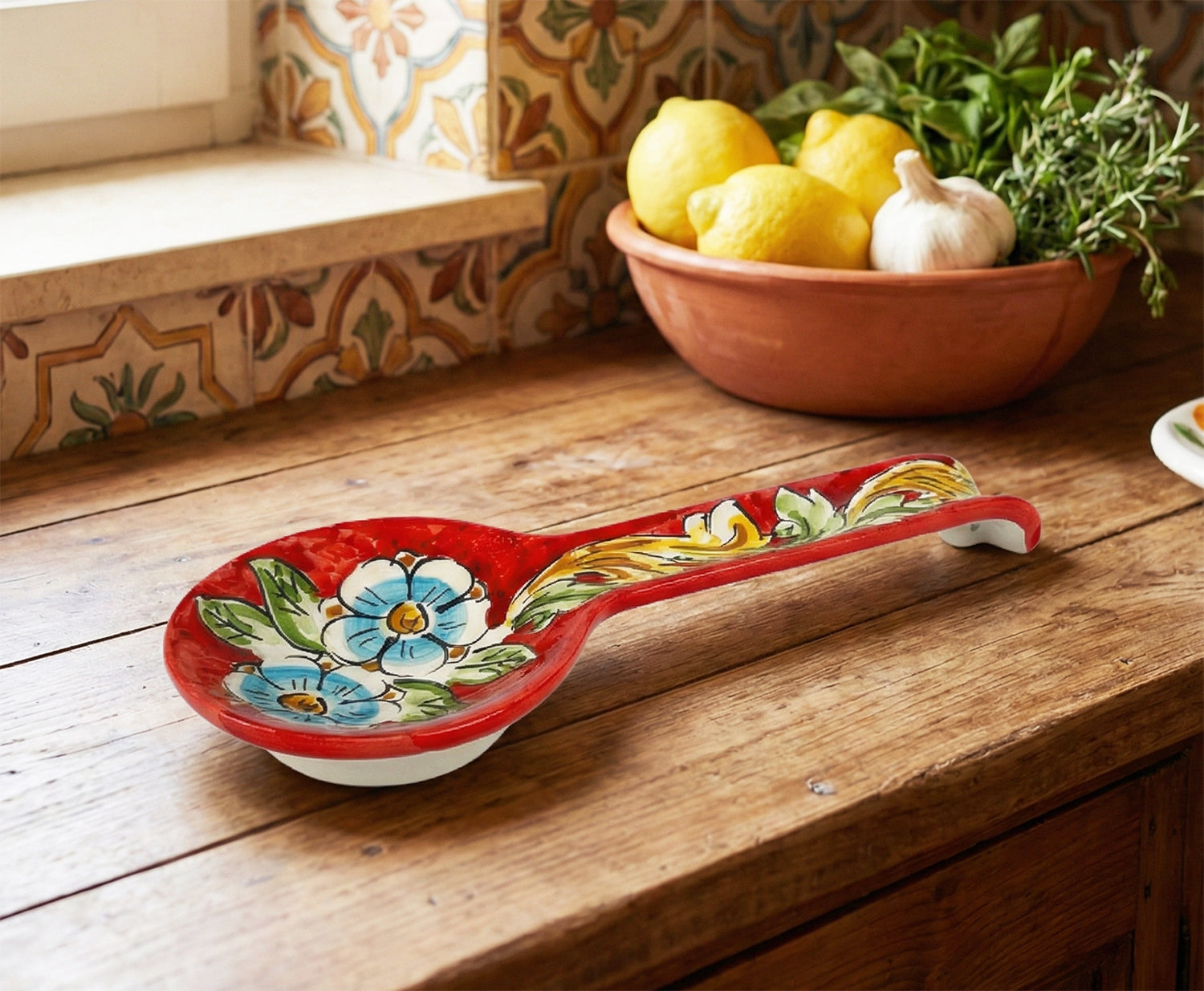 Poggiamestolo in Ceramica Siciliana di Caltagirone Decorato a Mano Artigianalmente Fiore