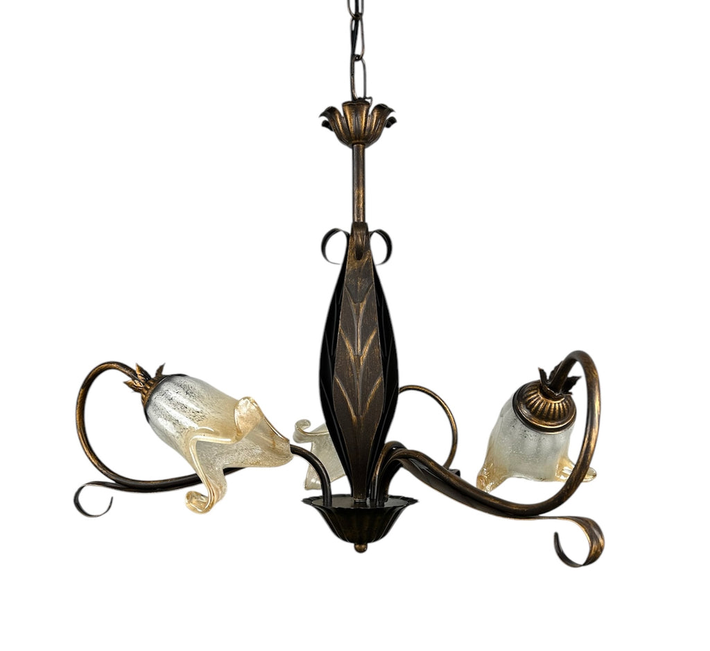 Lampadario a 3 luci classico in ferro battuto e vetro realizzato e decorato artigianalmente coll. scott
