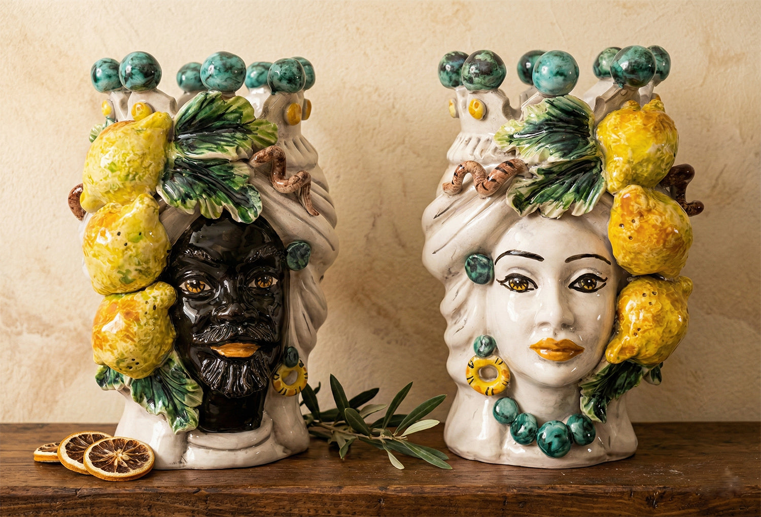 Coppia teste di moro in ceramica siciliana di Caltagirone h20cm art. limoni