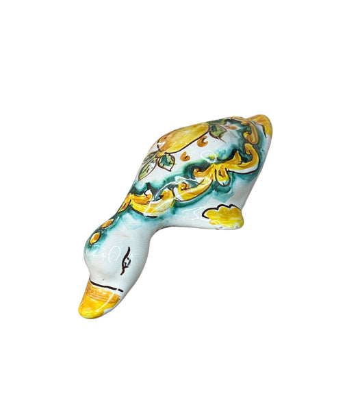 Papera in ceramica siciliana di santo stefano di camastra realizzata e decorata totalmente a mano limoni