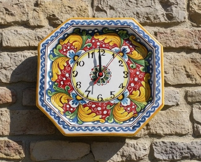 Orologio da parete in ceramica decorata a mano da ceramisti siciliani fiore rosso art 24