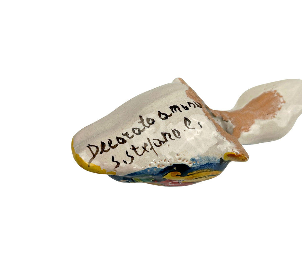 Papera in ceramica siciliana di santo stefano di camastra realizzata e decorata totalmente a mano fiore rosso