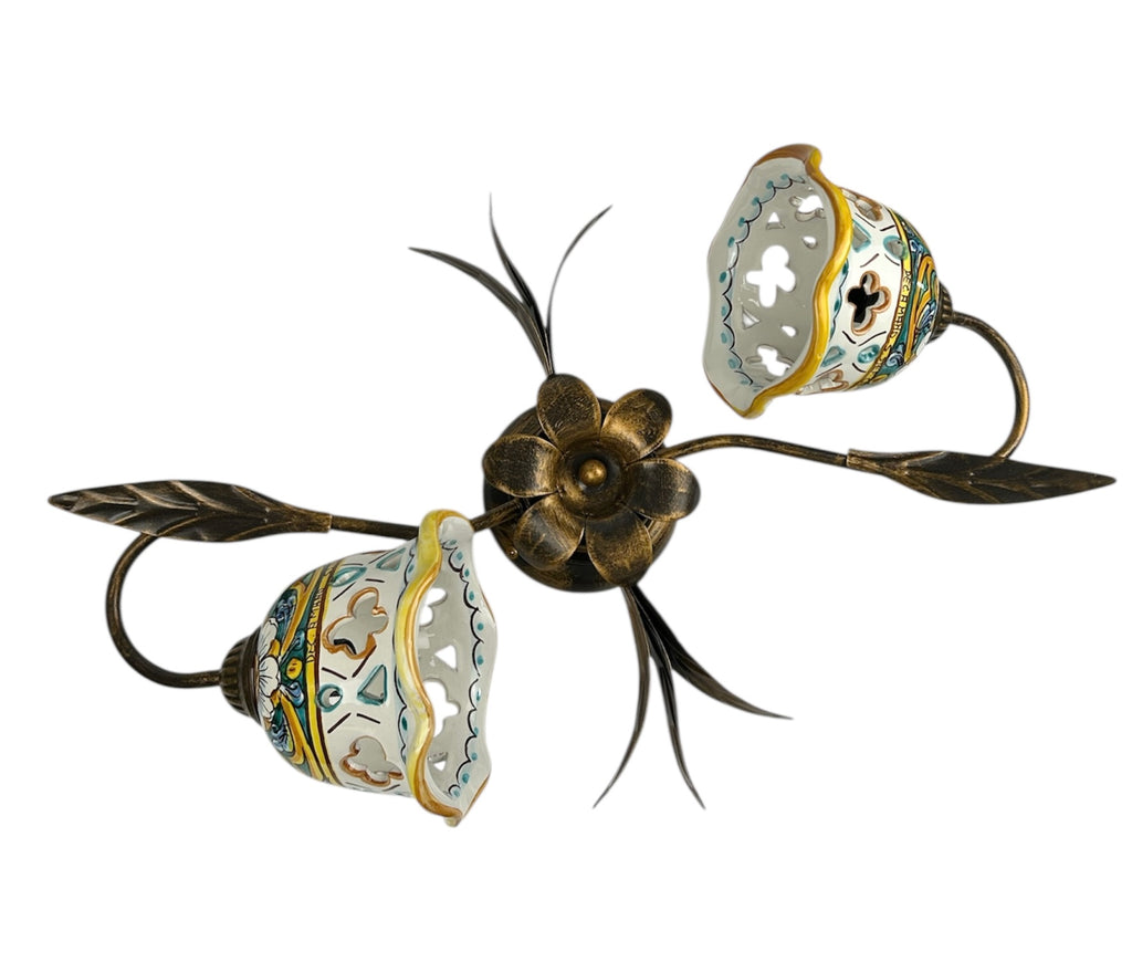 Plafoniera da soffitto a 2 luci in ferro battuto e ceramica siciliana realizzata e decorata artigianalmente coll. gomes