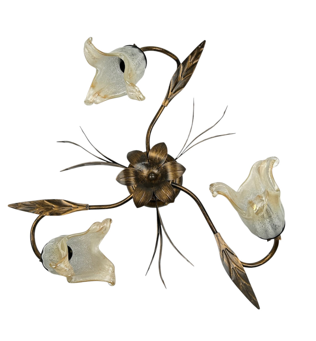 Plafoniera da soffitto classica a 3 luci in ferro battuto e vetro realizzata e decorata artigianalmente coll. scott