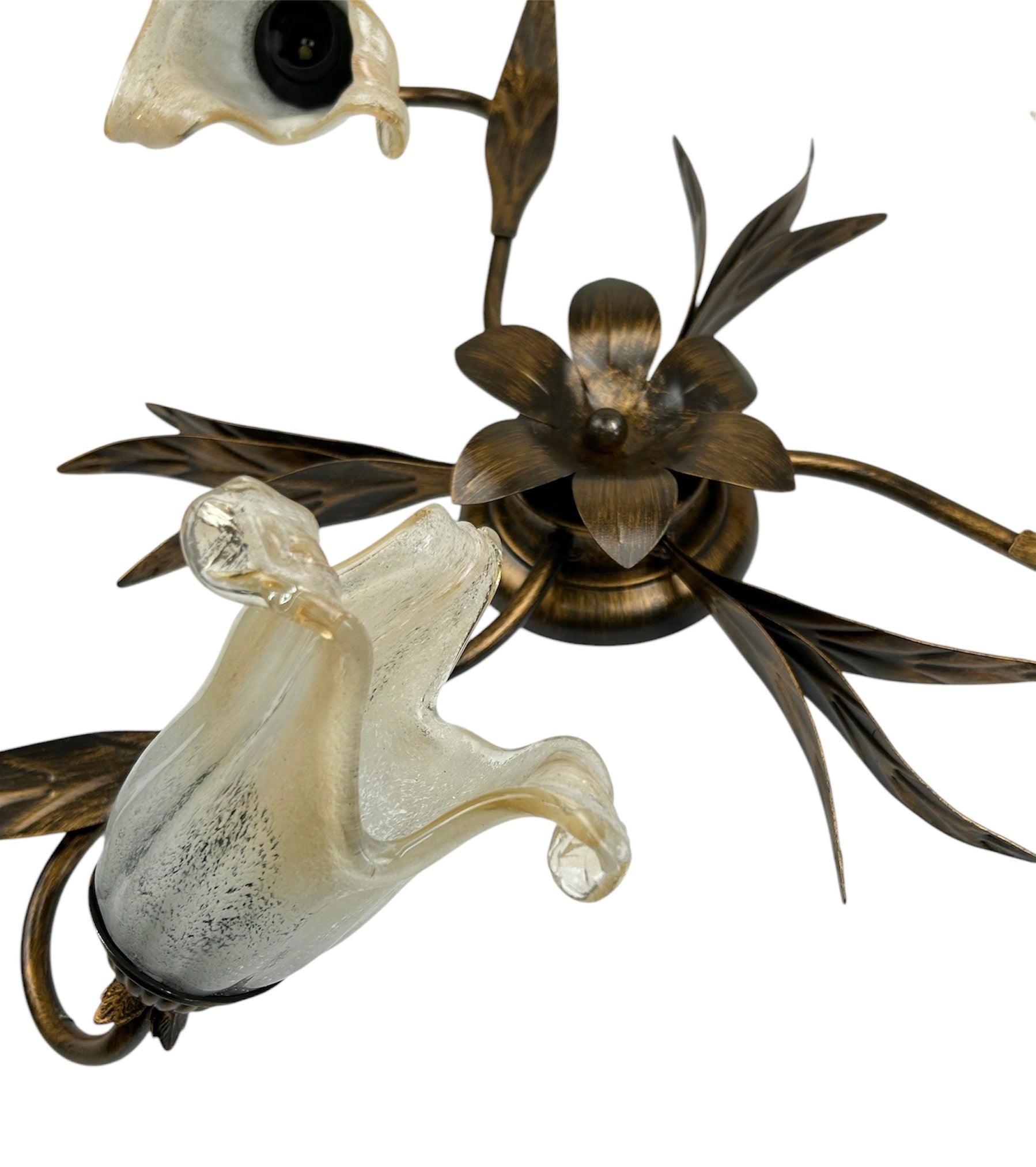 Plafoniera da soffitto classica a 3 luci in ferro battuto e vetro realizzata e decorata artigianalmente coll. scott