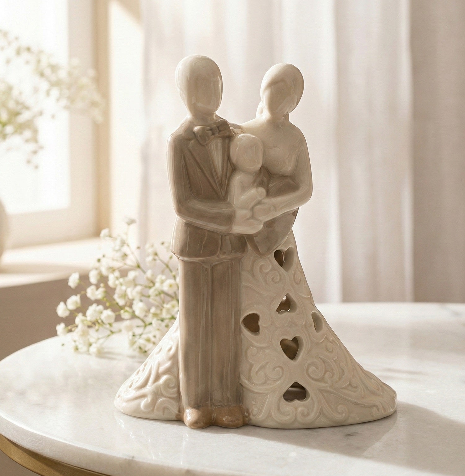 Bomboniera matrimonio con led sacra famiglia in porcellana decorato con cuori harmony PRMT23287