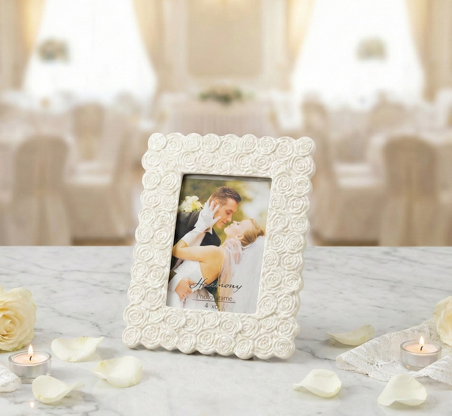 Bomboniera matrimonio portafoto in porcellana bianco decorato con rose harmony PRMT23293