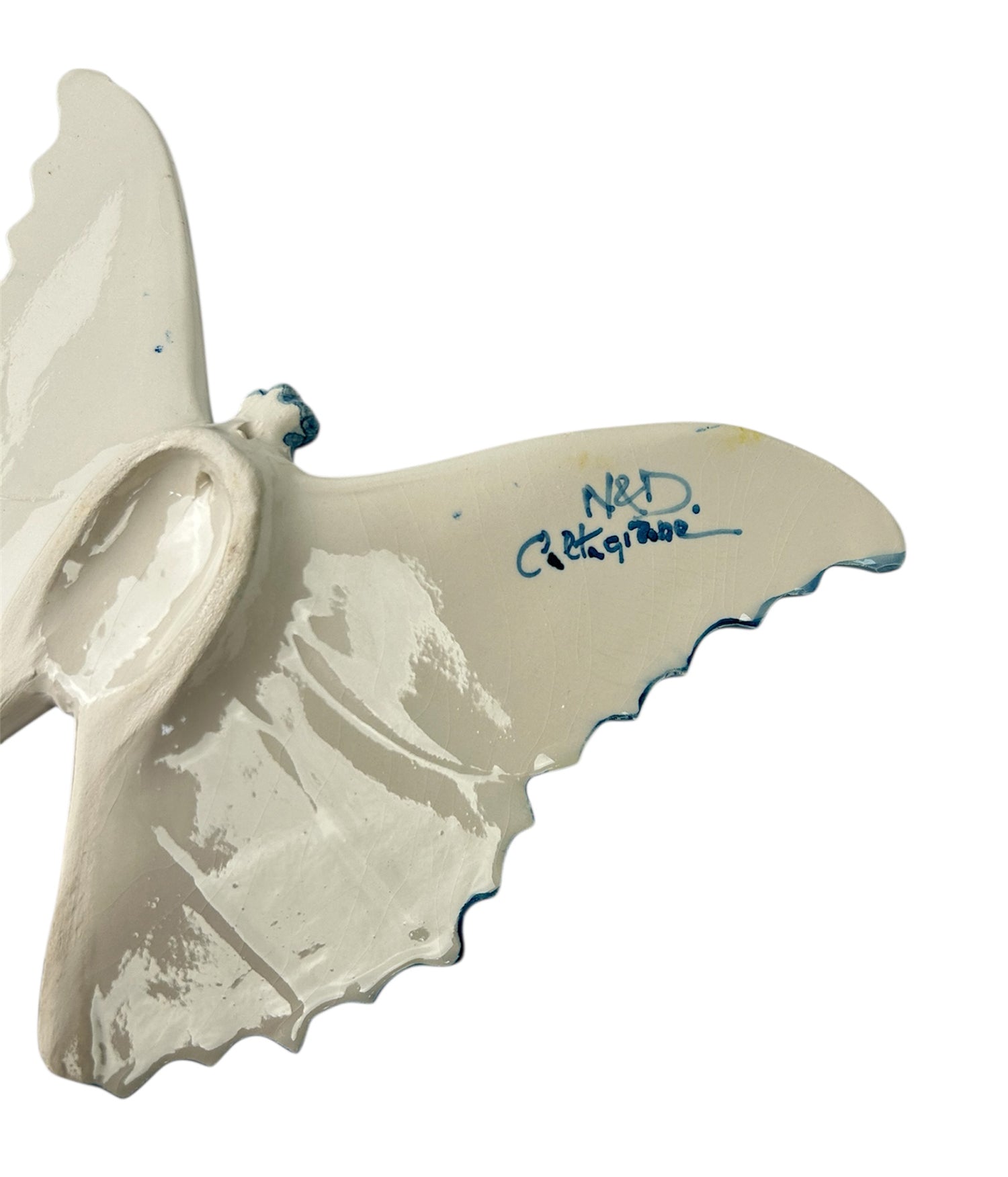 Farfalla in ceramica siciliana di caltagirone realizzata e decorata a mano art. 07