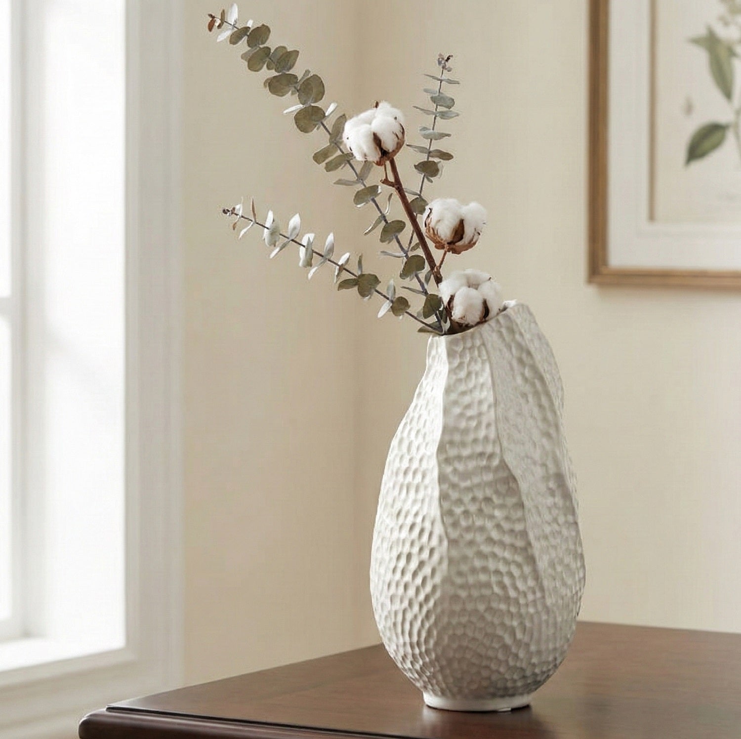 Vaso in porcellana bianco con particolare decorazione effetto martellato harmony S2532P