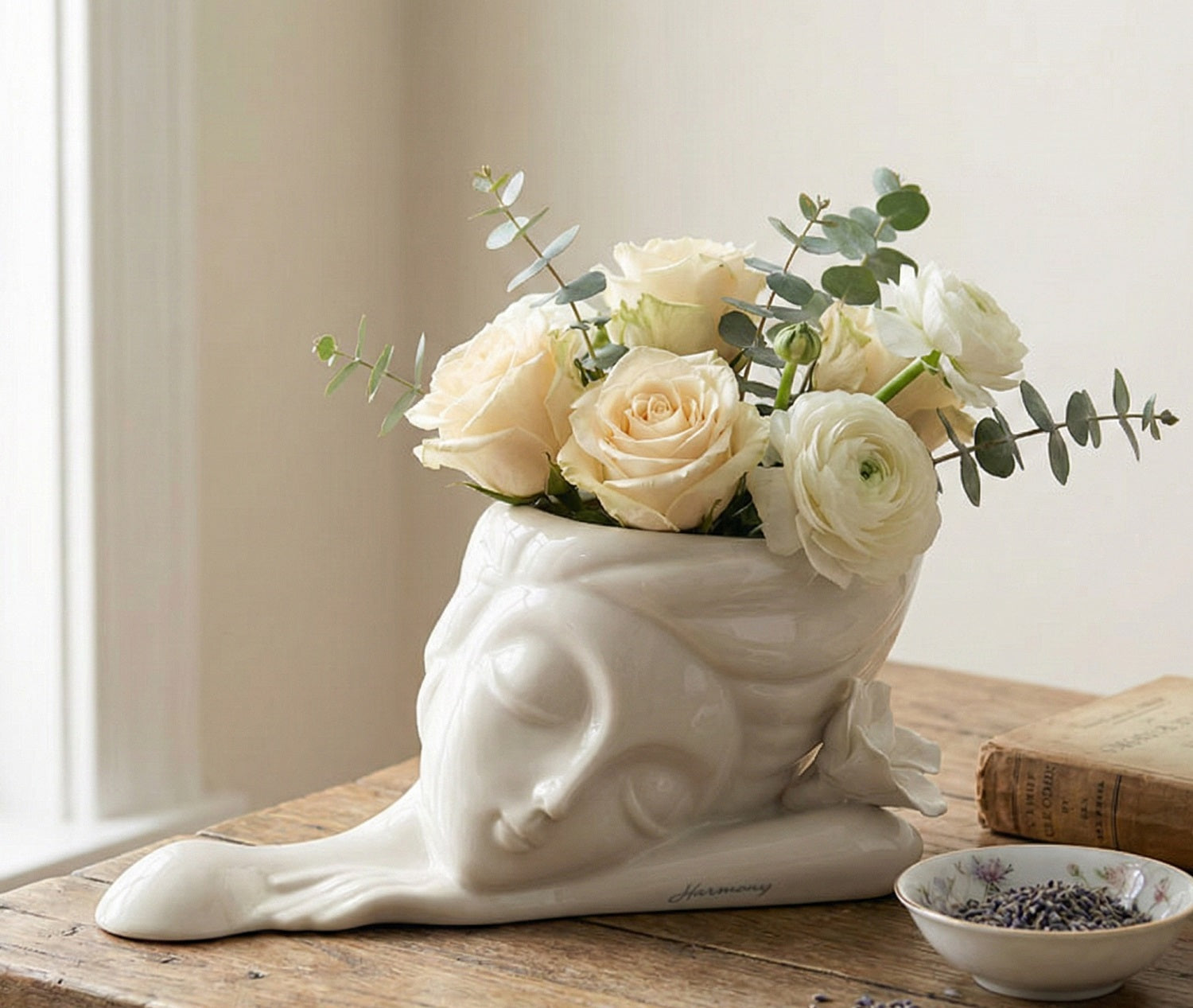 Vaso lady volto con fiore in porcellana bianco harmony S2541P