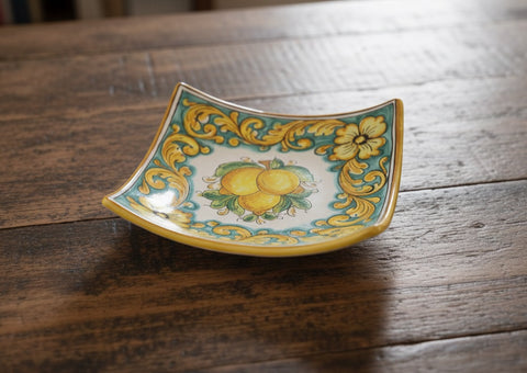 Svuotatasche in ceramica decorata a mano da ceramisti siciliani limoni art 26