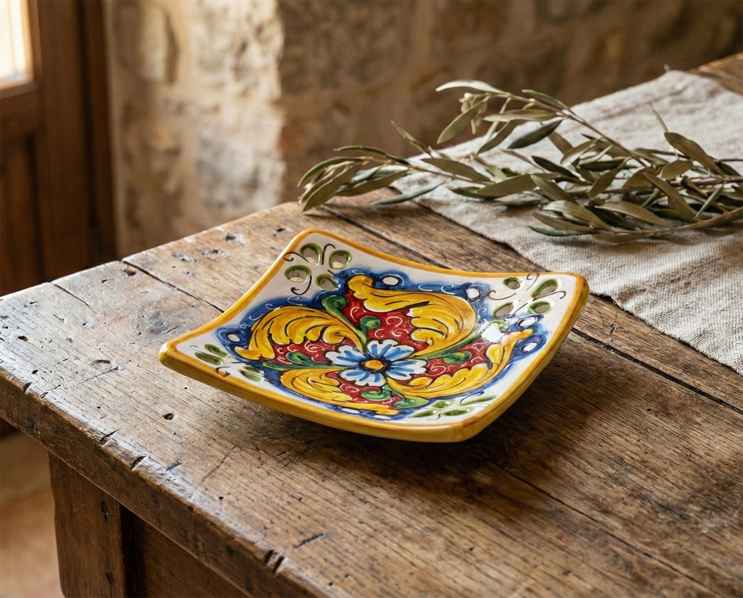 Ceramic empty pockets decorated by hand by Sicilian ceramists red flower art 21