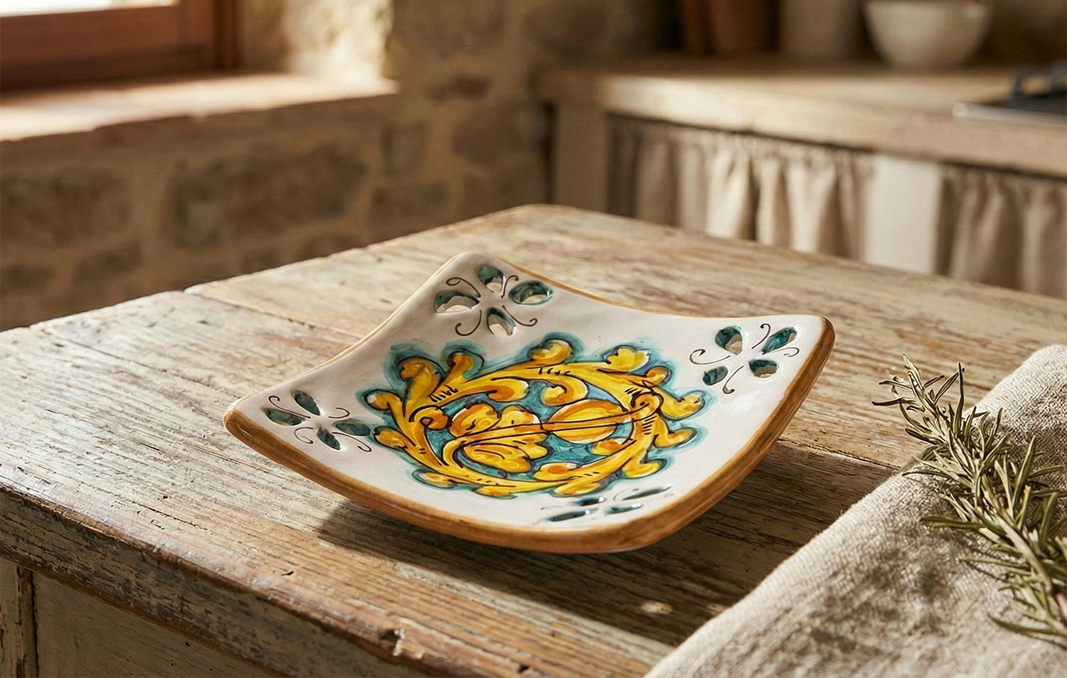 Svuotatasche in ceramica decorata a mano da ceramisti siciliani gianluca art 21