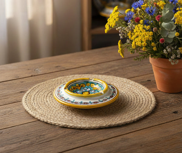 Posacenere rotondo in ceramica decorata a mano da ceramisti siciliani art. gomes