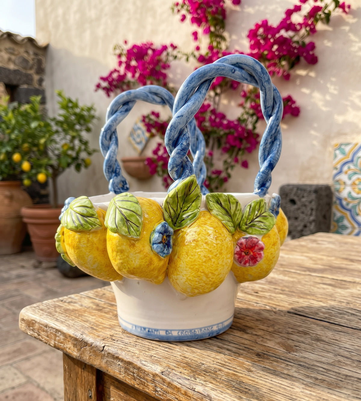 Coffa Siciliana in ceramica di Caltagirone decorata a mano pezzo unico dec amalfi