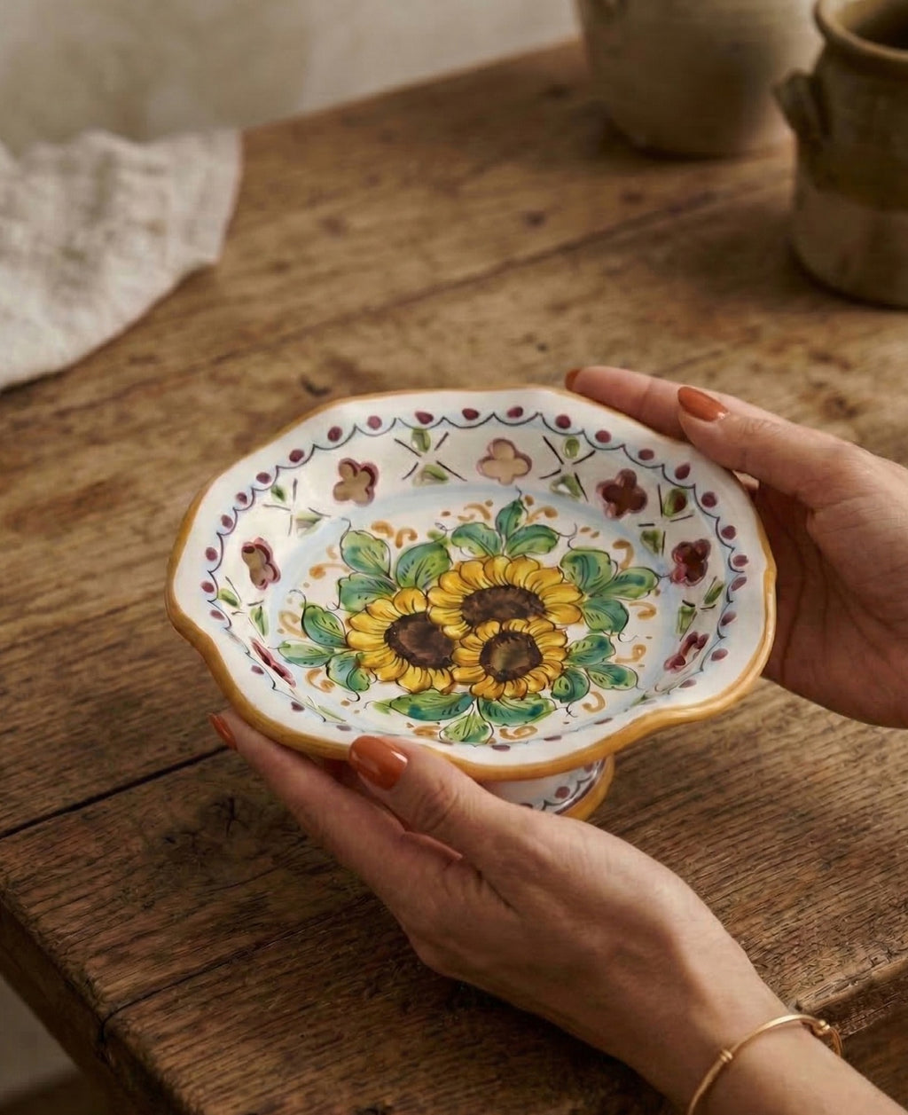 Small ceramic centerpiece decorated by hand by Sicilian ceramists sunflower art 5