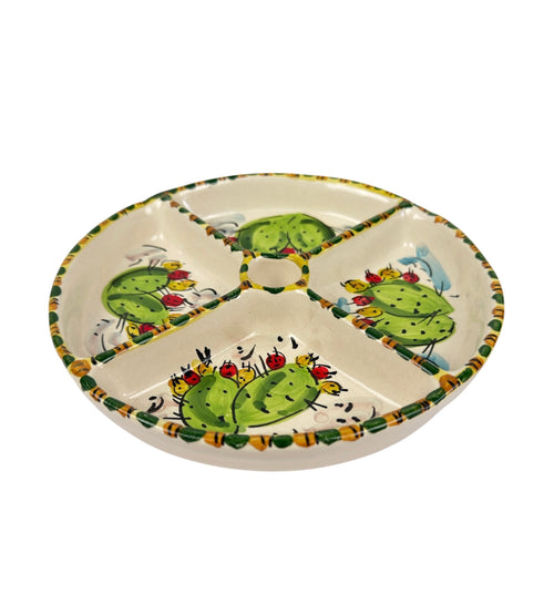 Round Sicilian ceramic appetizer plate from Caltagirone hand-decorated with prickly pears