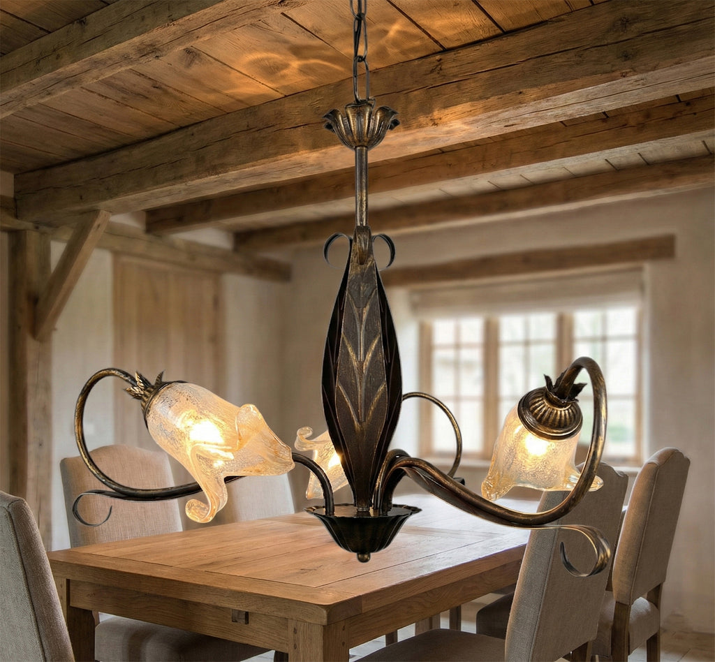 Lampadario a 3 luci classico in ferro battuto e vetro realizzato e decorato artigianalmente coll. scott
