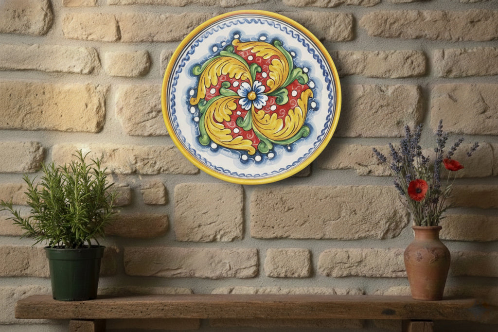 Piatto grande in ceramica decorata a mano da ceramisti siciliani fiore rosso art 12