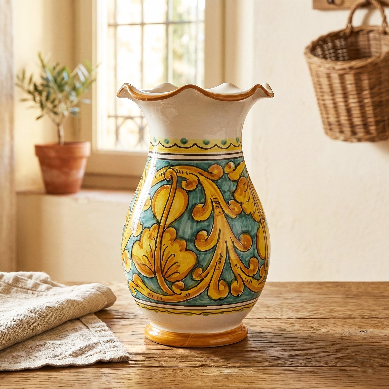 Large vase made of hand-decorated ceramic by Sicilian ceramists Gianluca art 16