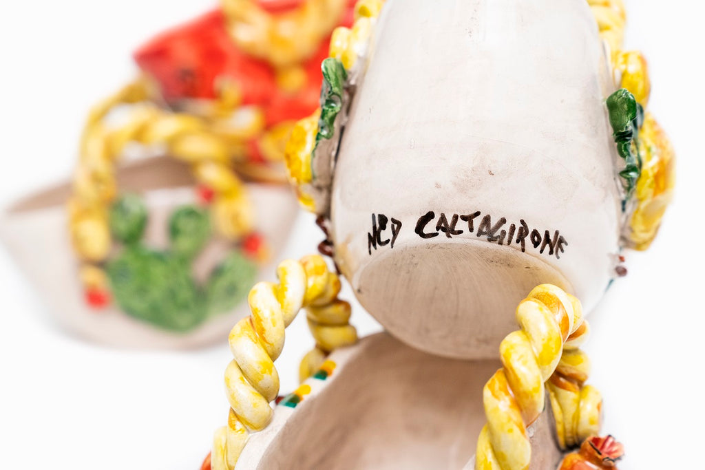 Sicilian basket in Sicilian ceramic from Caltagirone made and decorated by hand by the ceramists of Caltagirone h10cm red 