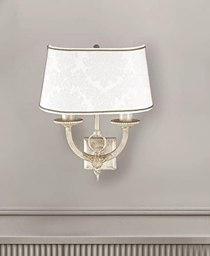 Applique da parete classico a 2 luci in ottone avorio decapato oro con fregi decorativi in fusione di ottone e paralume damascato panna PR 6941/A26