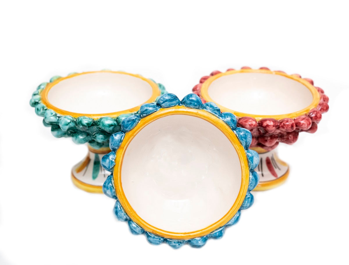 Alzata piccola mezza pigna in ceramica siciliana di Caltagirone realizzata e decorata a mano blu