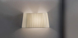 Applique da parete moderno a 1 luce in metallo oro lucido con paralume nastrato avorio PR 6753/A26