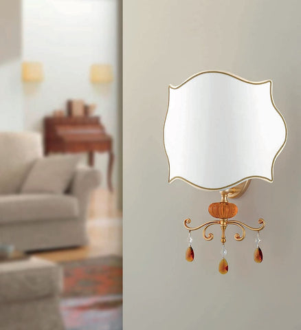 Applique da parete classico a 1 luce in ottone oro satinato con dettagli in oro antico, vetro di murano e pendenti color topazio con paralume in seta avorio chiaro PR 6834/A30