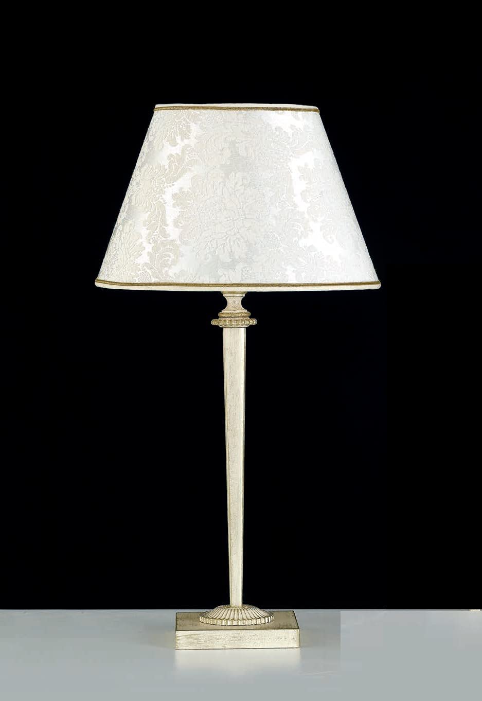 Lume grande classico a 1 luce in ottone avorio decapato oro con fregi decorativi in fusione di ottone e paralume damascato panna PR 6942/LG