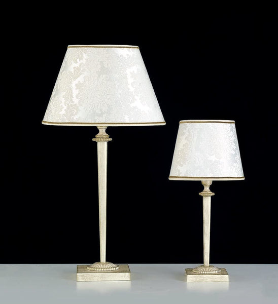 Lume grande classico a 1 luce in ottone avorio decapato oro con fregi decorativi in fusione di ottone e paralume damascato panna PR 6942/LG