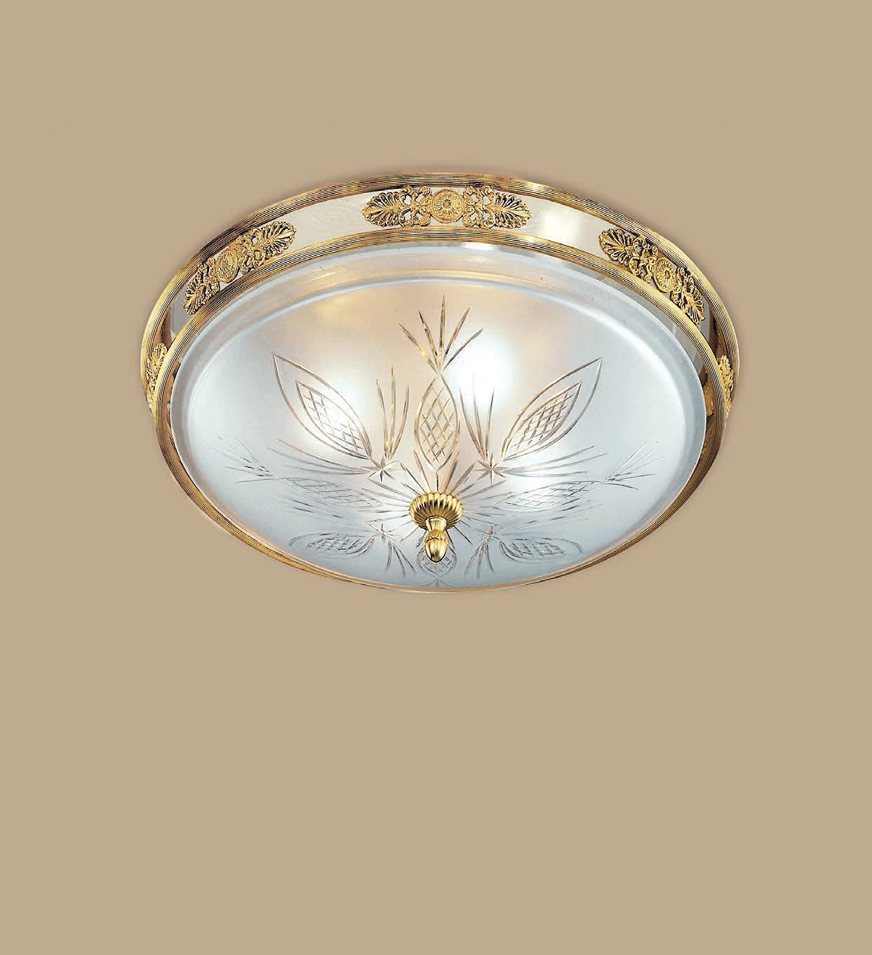 Plafoniera soffitto classica a 3 luci in ottone oro antico con diffusore in vetro satinato inciso PR 6568 (Diametro 32cm art 6568/P32)