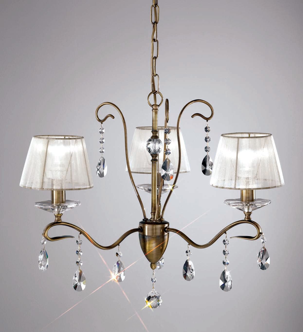 Lampadario classico a 3 luci in ottone bronzo con cristalli molati trasparenti e paralumi in tessuto di organza avorio PR 6749/3