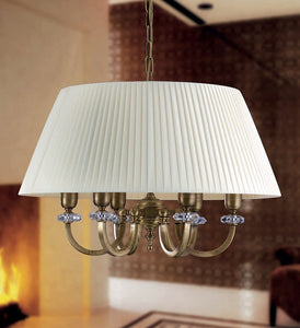 Lampadario a sospensione classico a 6 luci in ottone oro satinato con cristalli molati trasparenti e paralume nastrato bianco PR 6937/S65