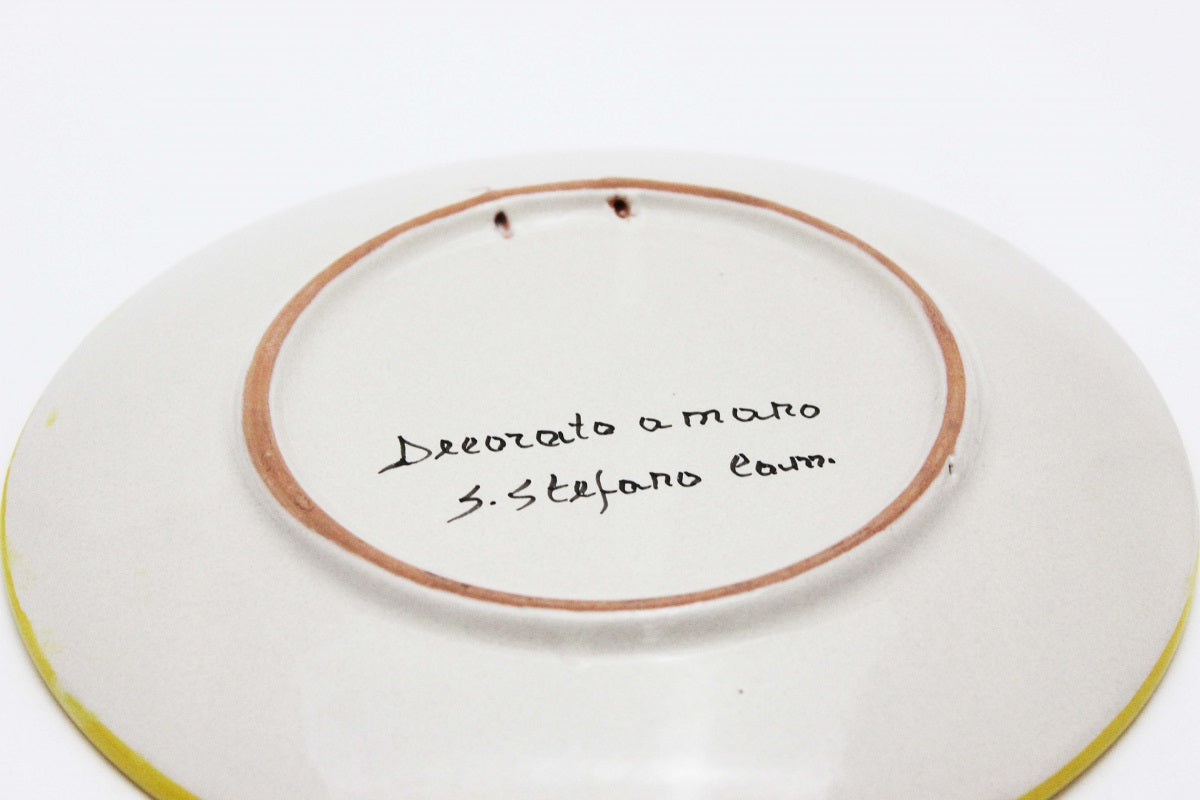 Piatto medio in ceramica decorata a mano da ceramisti siciliani fiore rosso art 13
