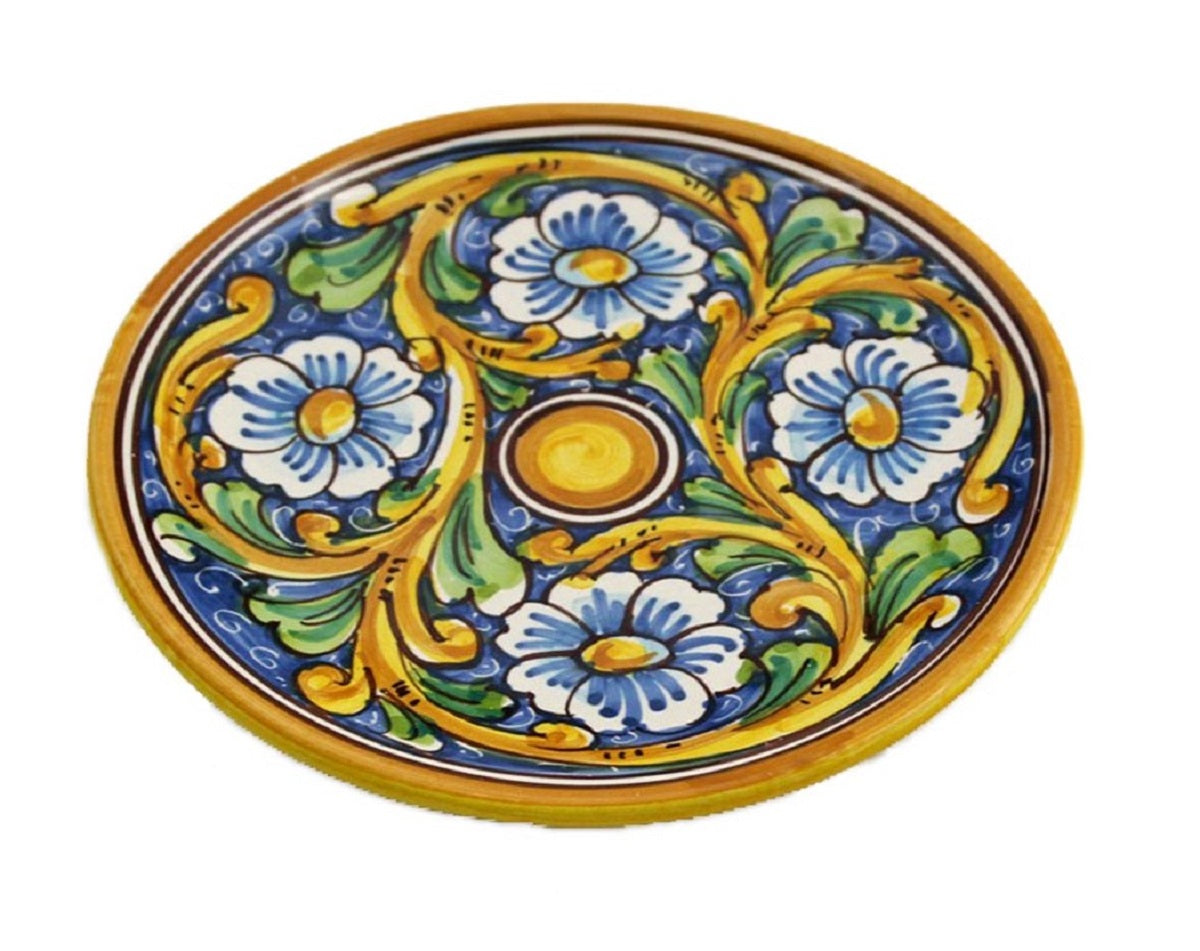 Small ceramic plate hand decorated by Sicilian ceramists baroque art 14